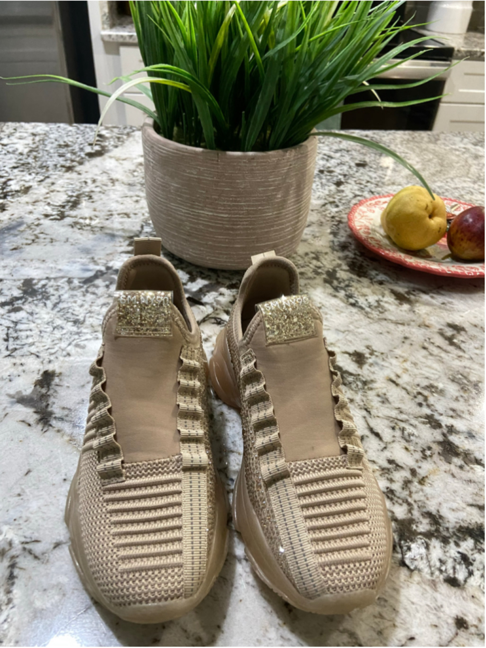 Steve Madden gold glitter sneakers size 3M
